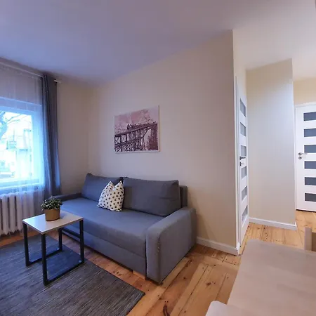 アパート Mieszkanie Marca 23