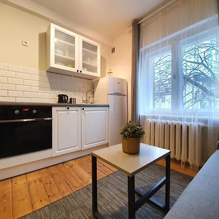 Mieszkanie Marca 23 *