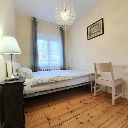 Mieszkanie Marca 23 アパート