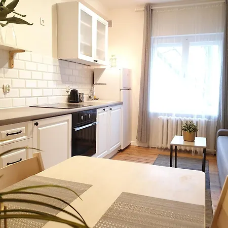 23 Marca 5 & Parking Apartment